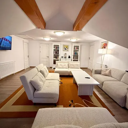 Pensiunea Casa-stefanel *